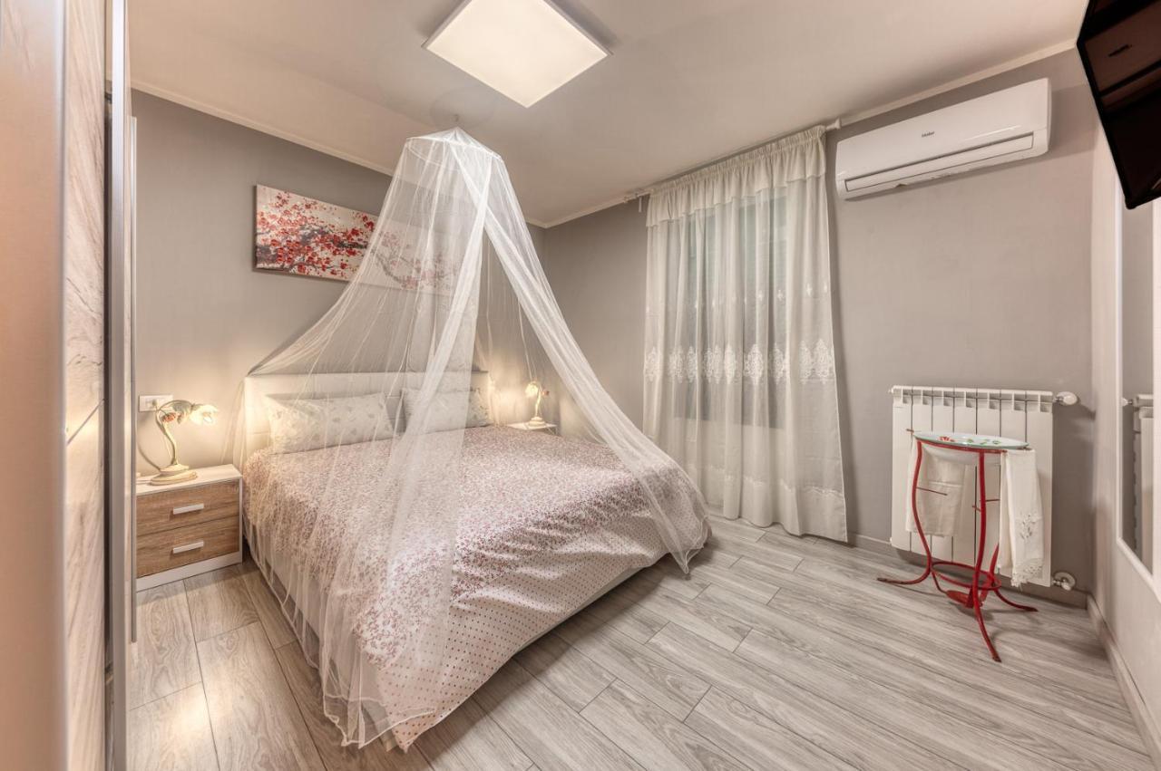 Apartament Casa Camelie Genua Zewnętrze zdjęcie
