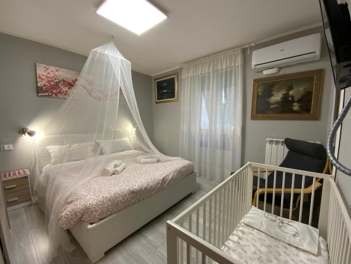 Apartament Casa Camelie Genua Zewnętrze zdjęcie